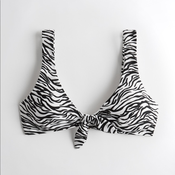 HOLLISTER // Zebra Print Scoop Bikini Top + SHEIN // Leopard Print 2pc Bikini - Picture 2 of 8